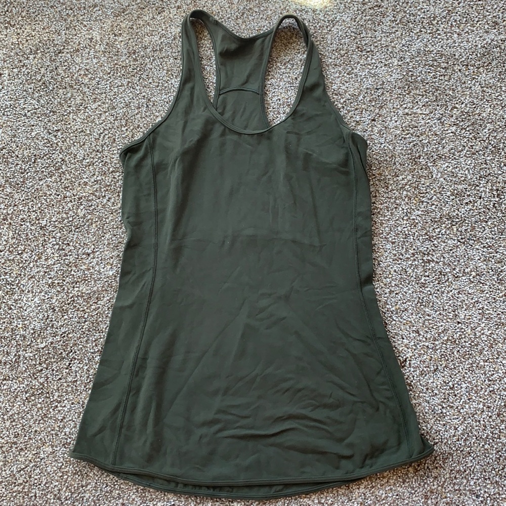 Lululemon tank!